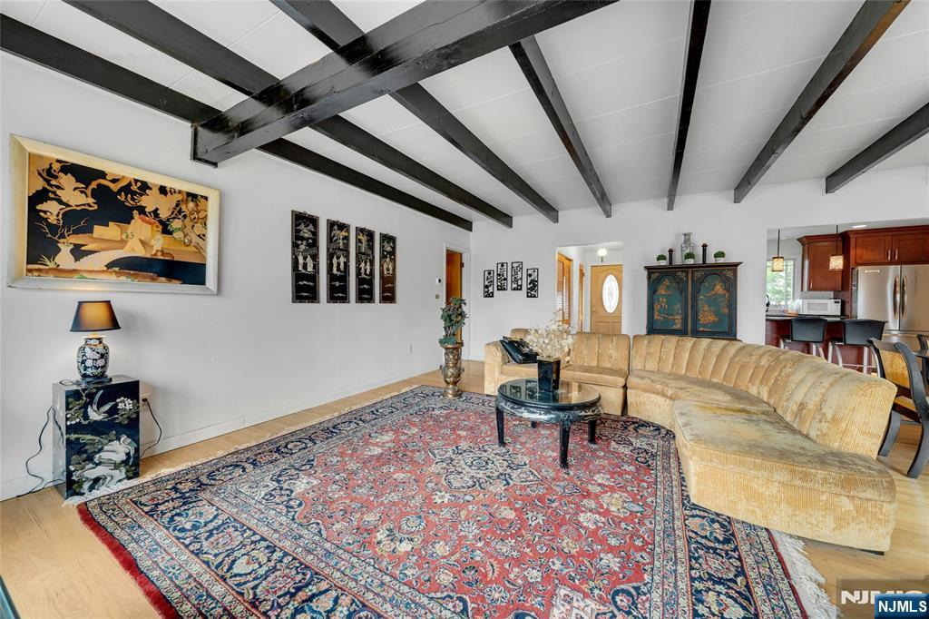 4 Jeffrey Road - Photo 4