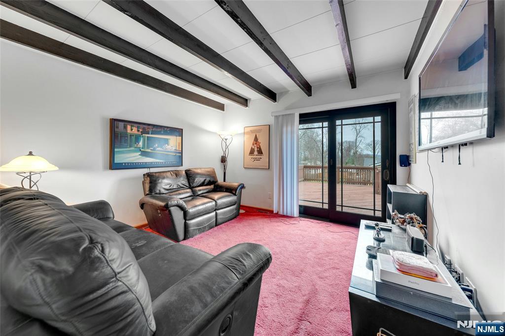 4 Jeffrey Road - Photo 5
