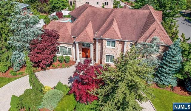 27 Roberts Road - Photo 3