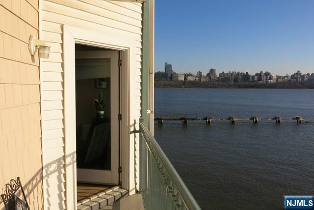 116 The Promenade #116, Edgewater, NJ 07020