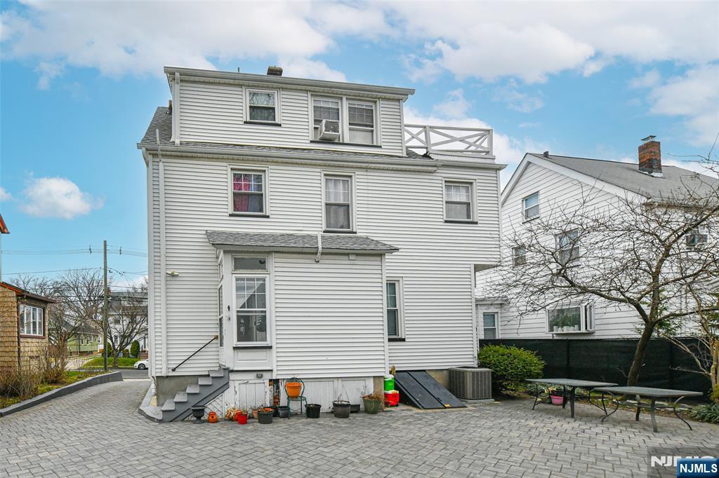 144 Stuyvesant Avenue - Photo 5
