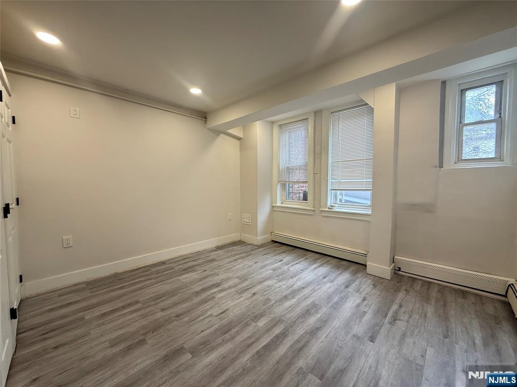 270 1/2 Summit Avenue — photo 13