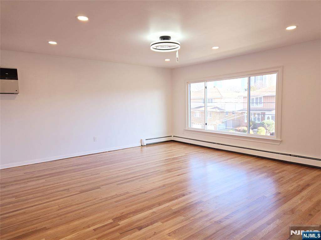 1523 8th UNIT 2, Fort Lee, NJ, 07024