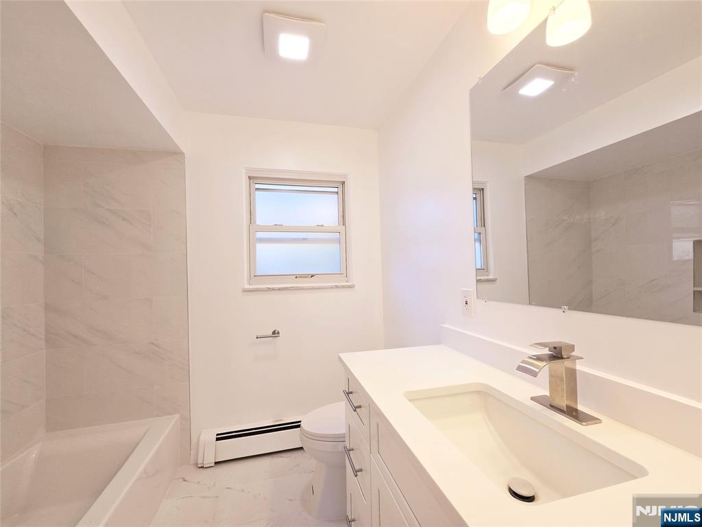 1523 8th UNIT 2, Fort Lee, NJ, 07024