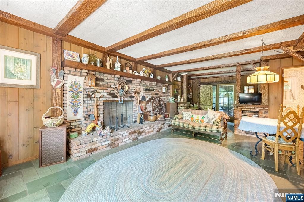 156 Cedar Avenue - Photo 4