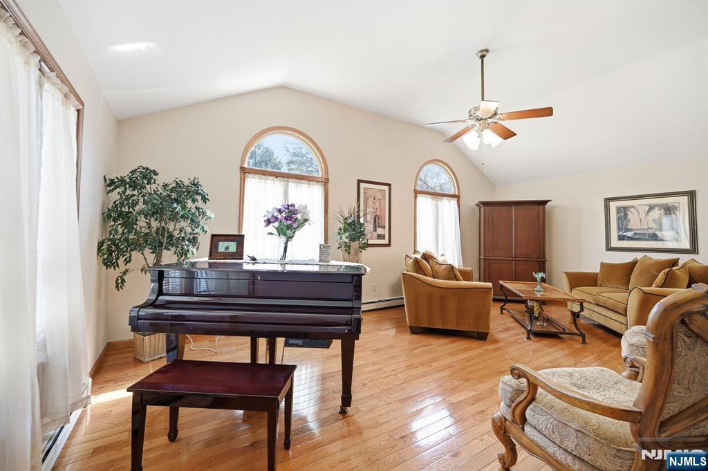 18 Tice Road - Photo 5