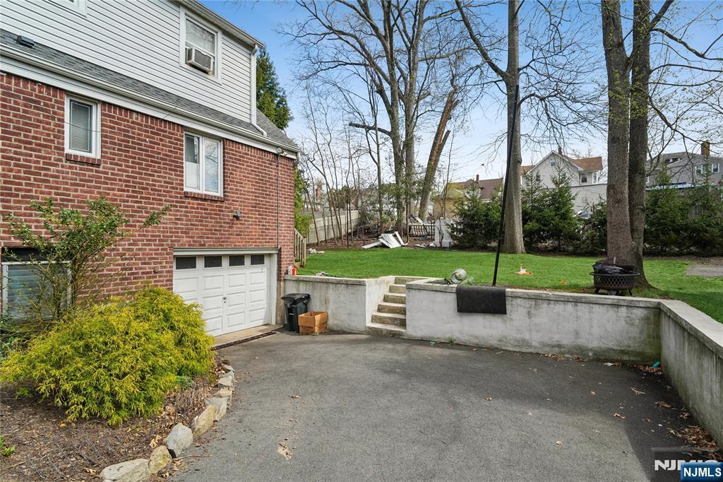 103 Glenbrook Parkway - Photo 2