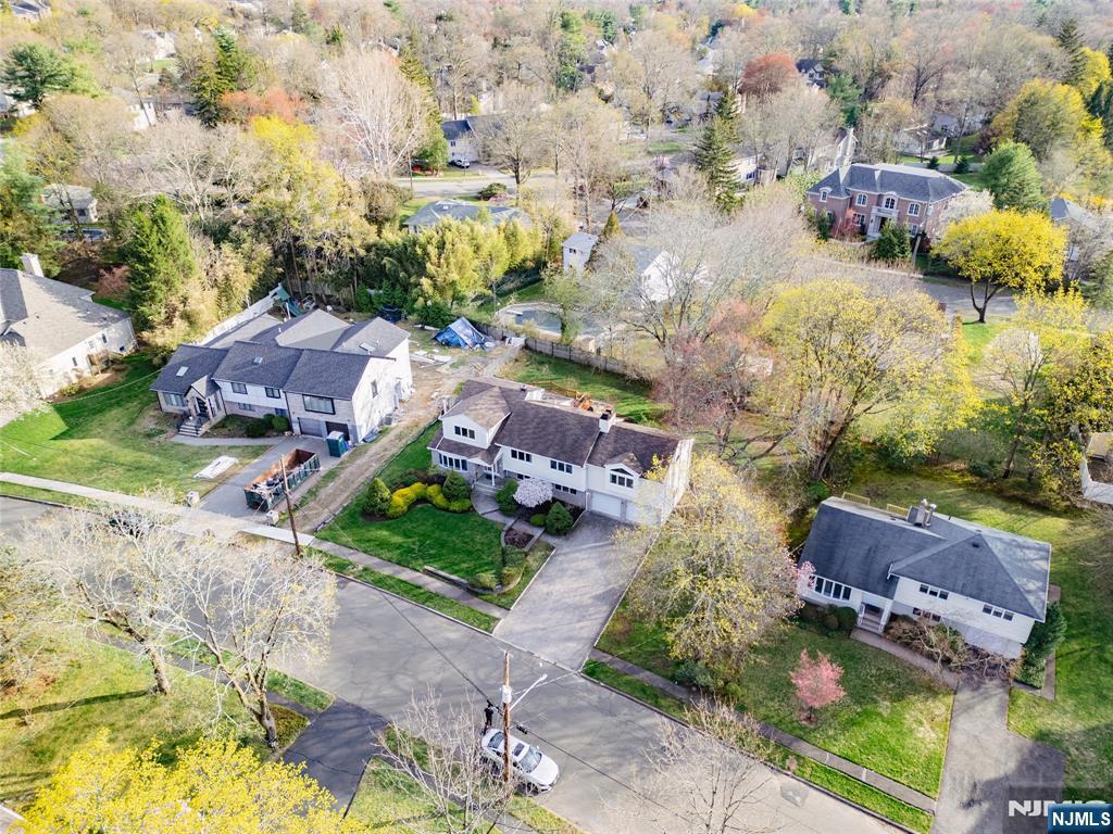 31 Collins Avenue, Closter, NJ, 07624