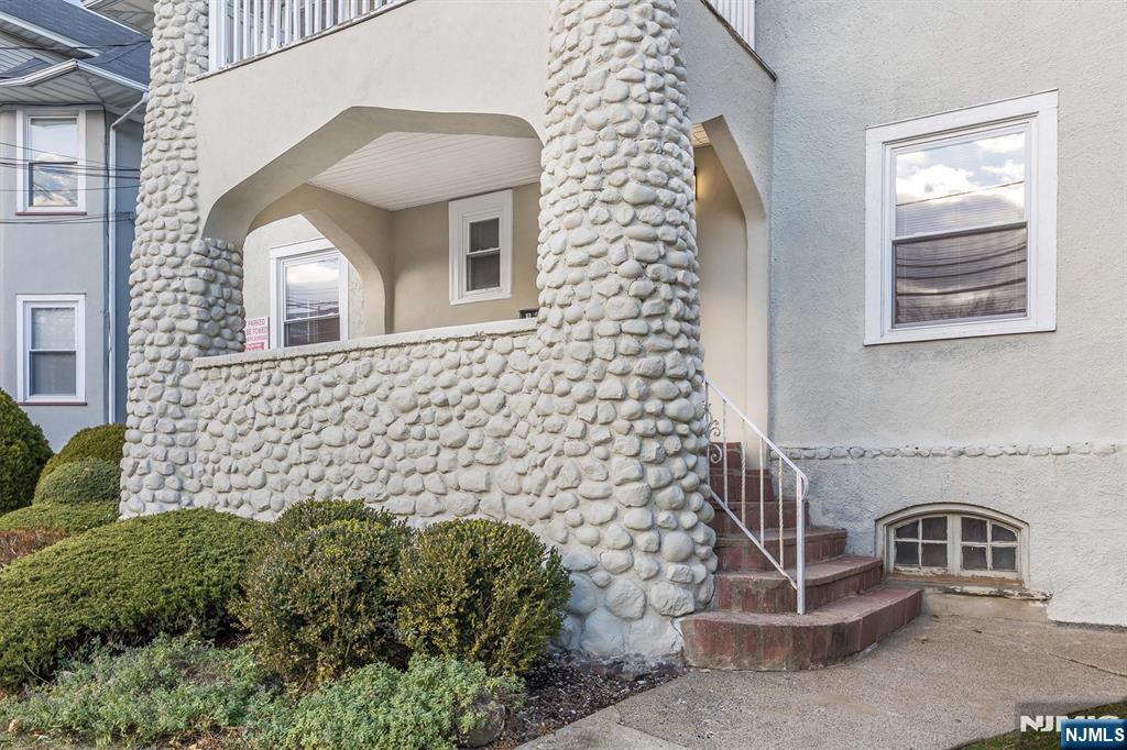 73 Glenridge Avenue - Photo 3