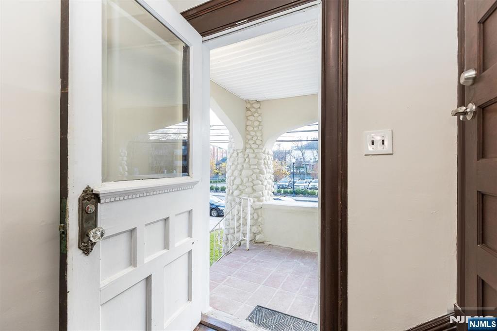 73 Glenridge Avenue - Photo 5