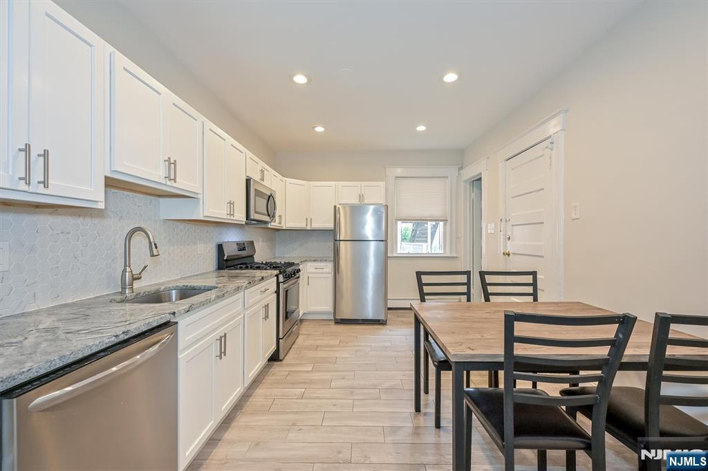 75 Glenridge Avenue - Photo 3