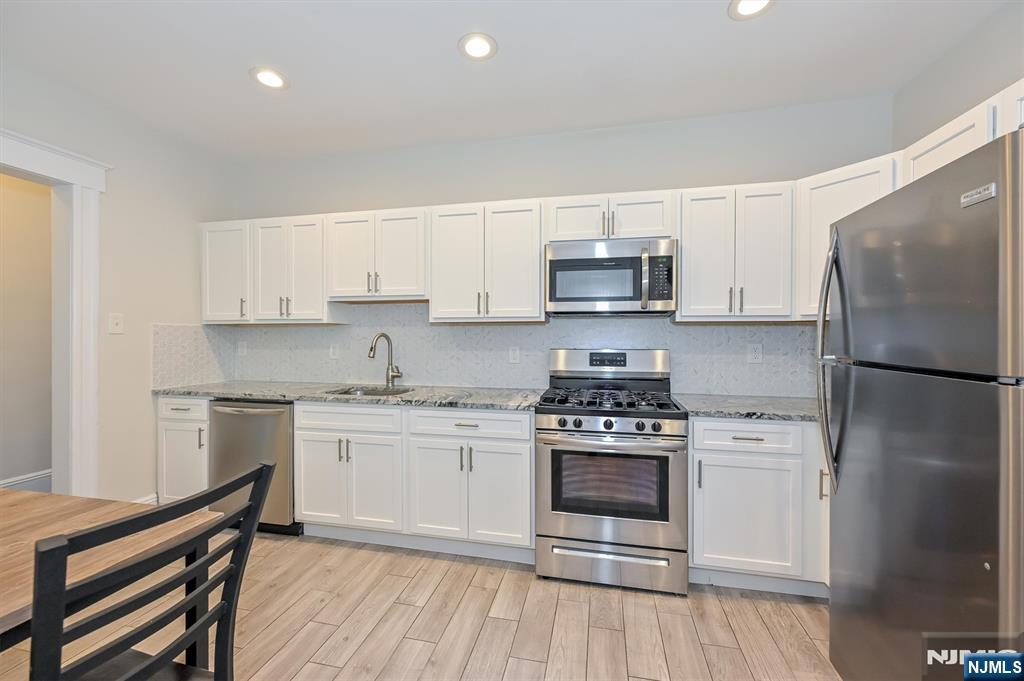 75 Glenridge Avenue - Photo 4