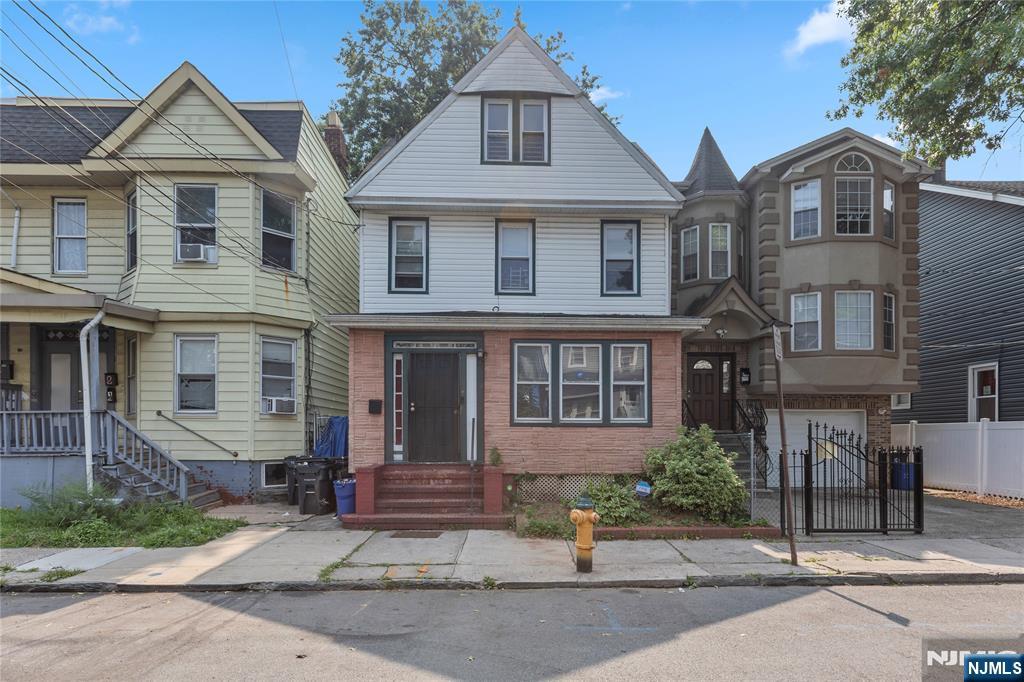42 Mead Street - Photo 1