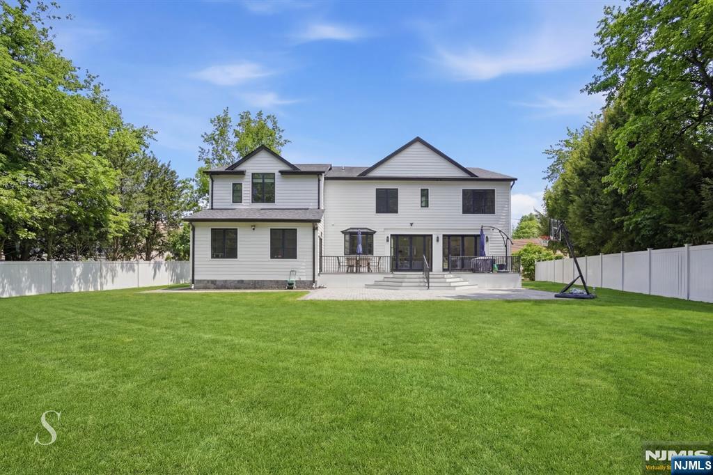 116 Cedar Lane, Closter, NJ, 07624