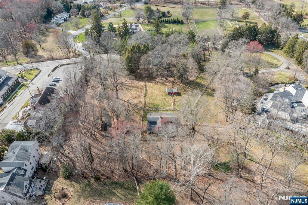 98 E Saddle River Road, Saddle River, NJ 07458 Listing Photo  2