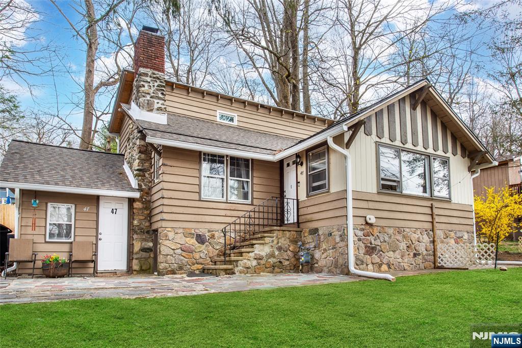 47 Hillside Road