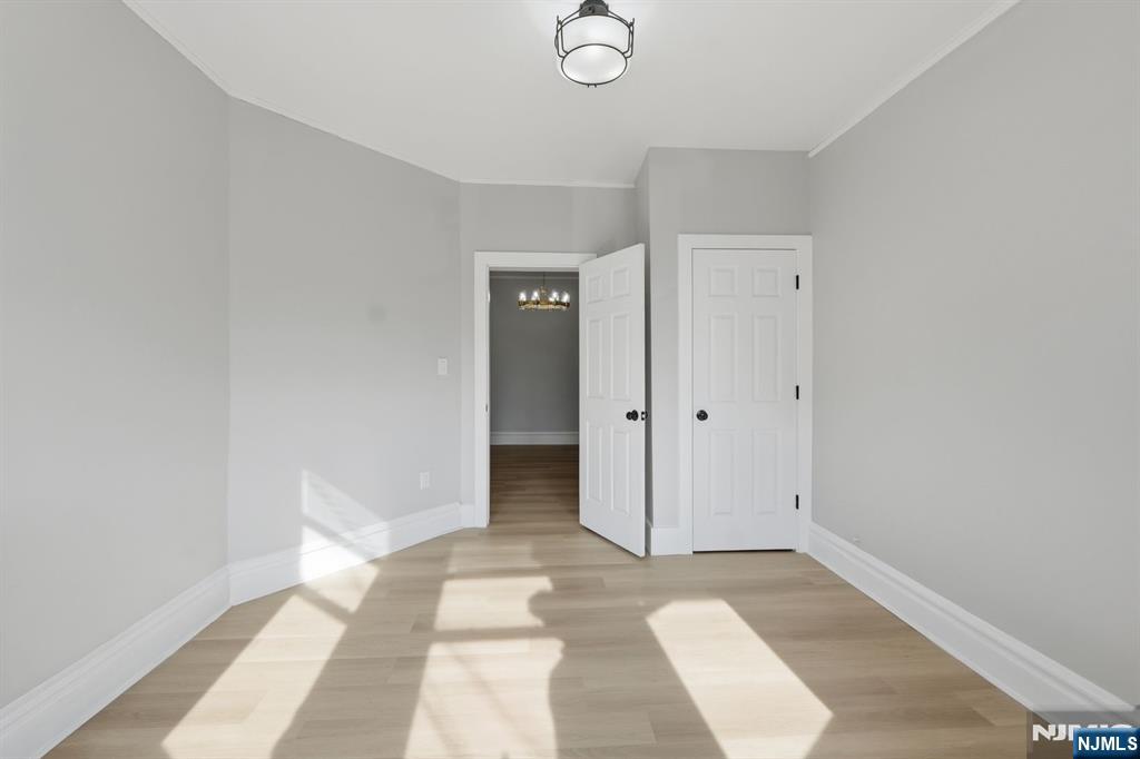 301 Ellis Avenue - Photo 5