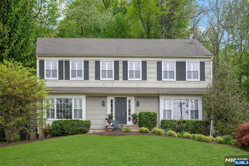 744 River Road, Chatham Township NJ — listing photo