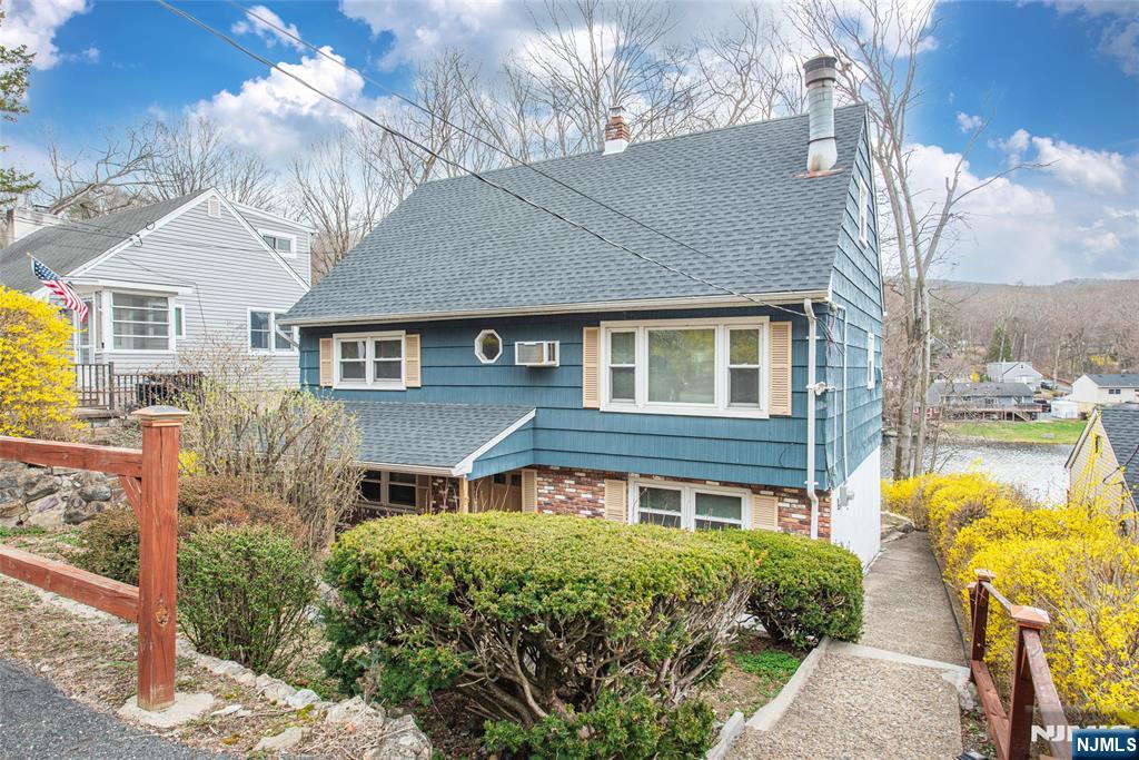 237 Skyline Lake Drive - Photo 1