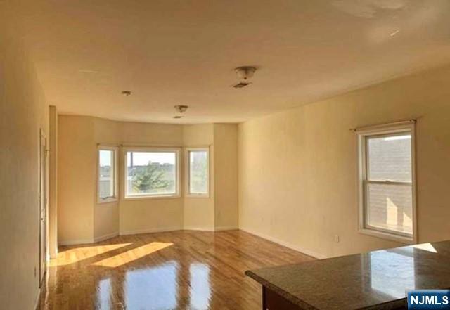 324 Sussex Street 2F - Photo 2