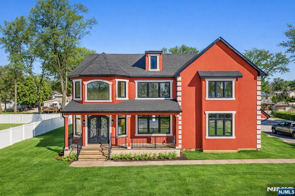 1690 Hamburg Turnpike - Photo 1