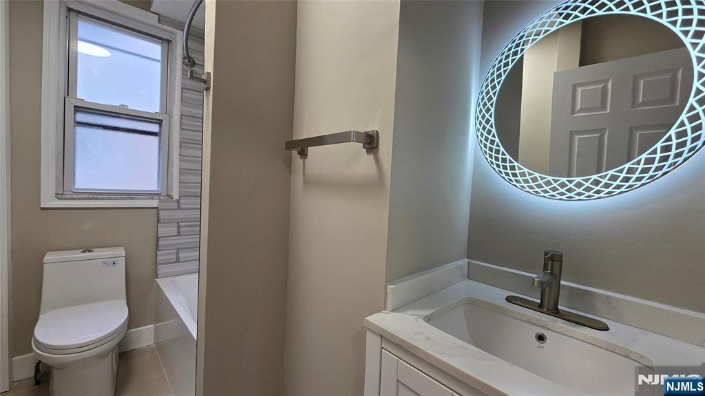 411 Lanza Avenue 2 - Photo 3