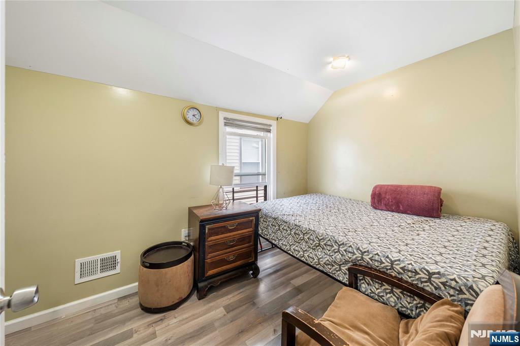 75 Winans Avenue, Newark, NJ, 07108