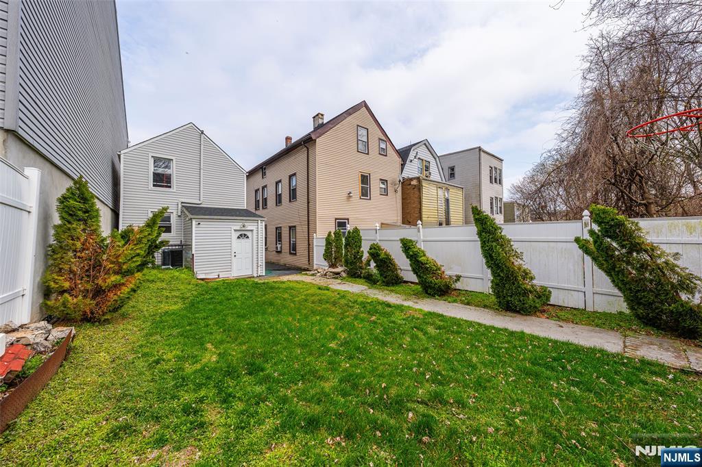 75 Winans Avenue, Newark, NJ, 07108