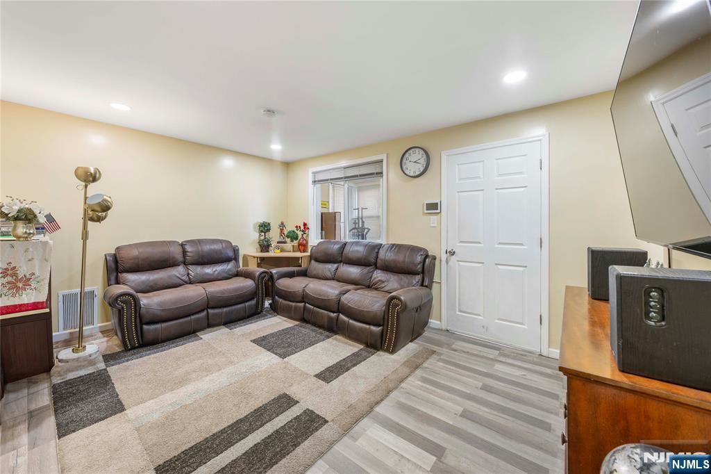 75 Winans Avenue, Newark, NJ, 07108