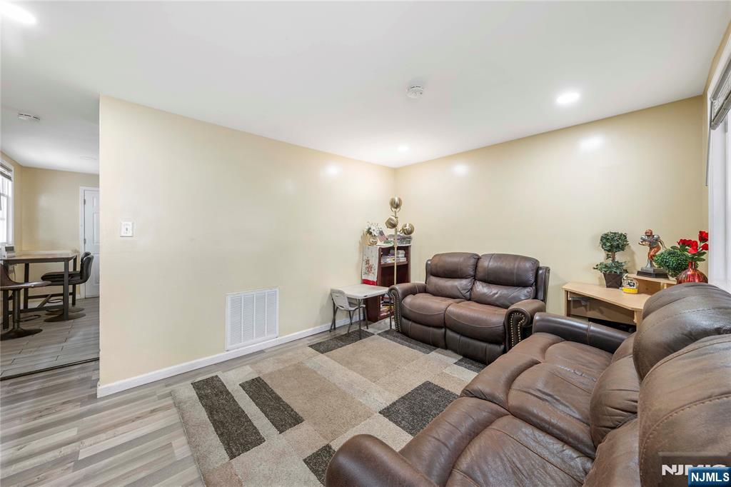 75 Winans Avenue, Newark, NJ, 07108