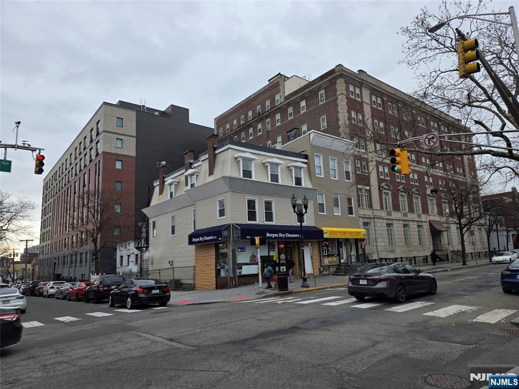 664 Bergen Avenue - Photo 1
