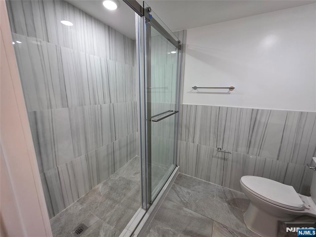 664 Bergen Avenue — photo 13
