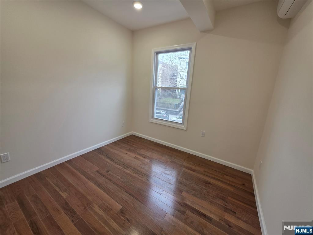 664 Bergen Avenue — photo 15