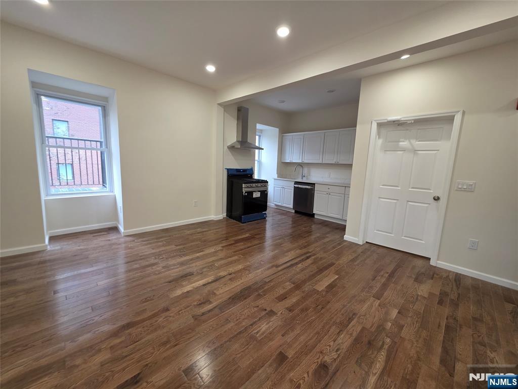 664 Bergen Avenue — photo 20