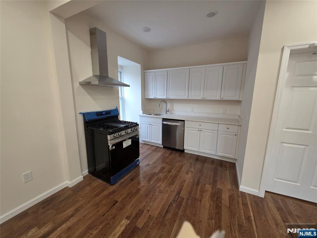 664 Bergen Avenue — photo 26