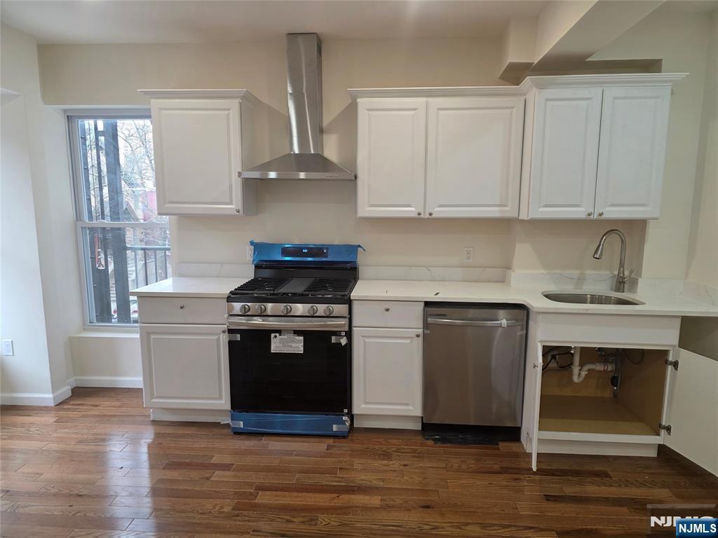664 Bergen Avenue — photo 8
