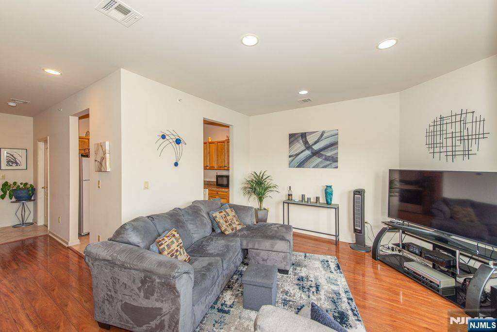 2nd image of 375 Rifle Camp Rd, Woodland Park, NJ 07424