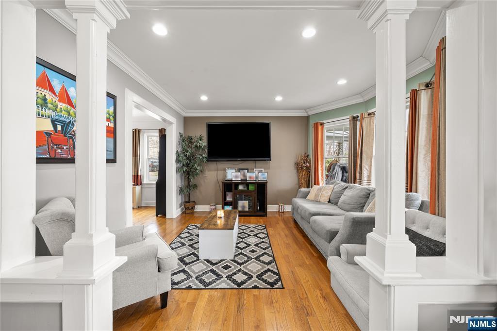 389 Colfax Avenue - Photo 5