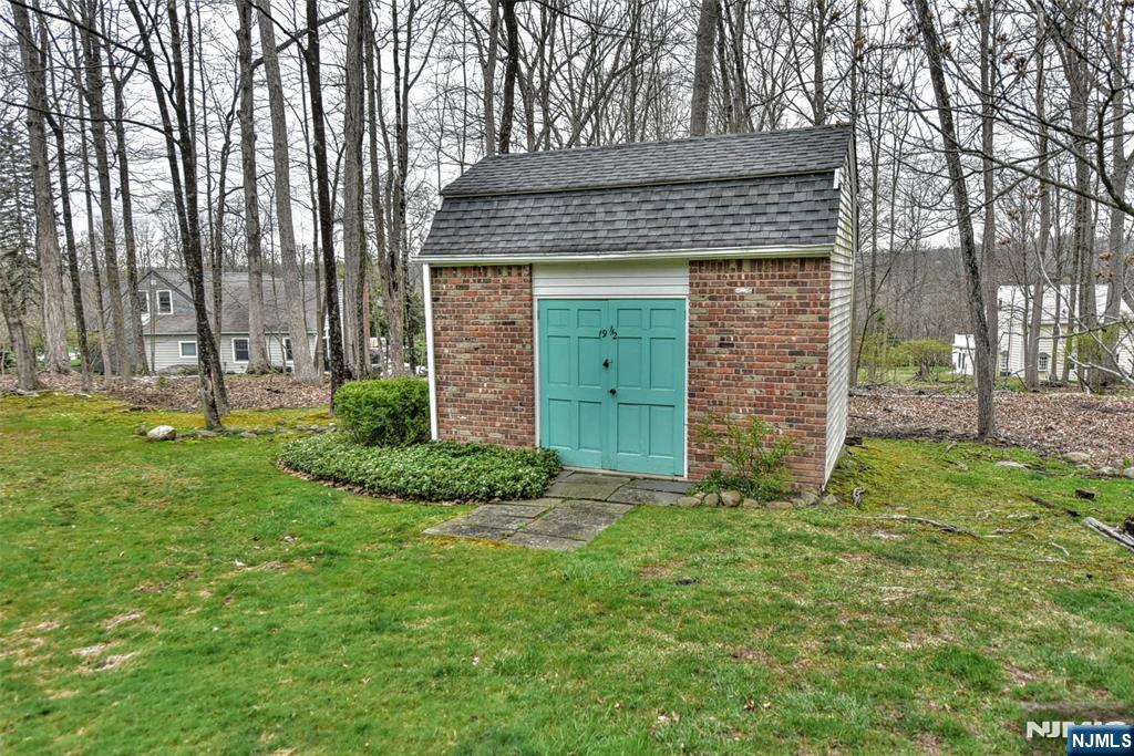 19 Aldbury Drive, Upper Saddle River, NJ, 07458