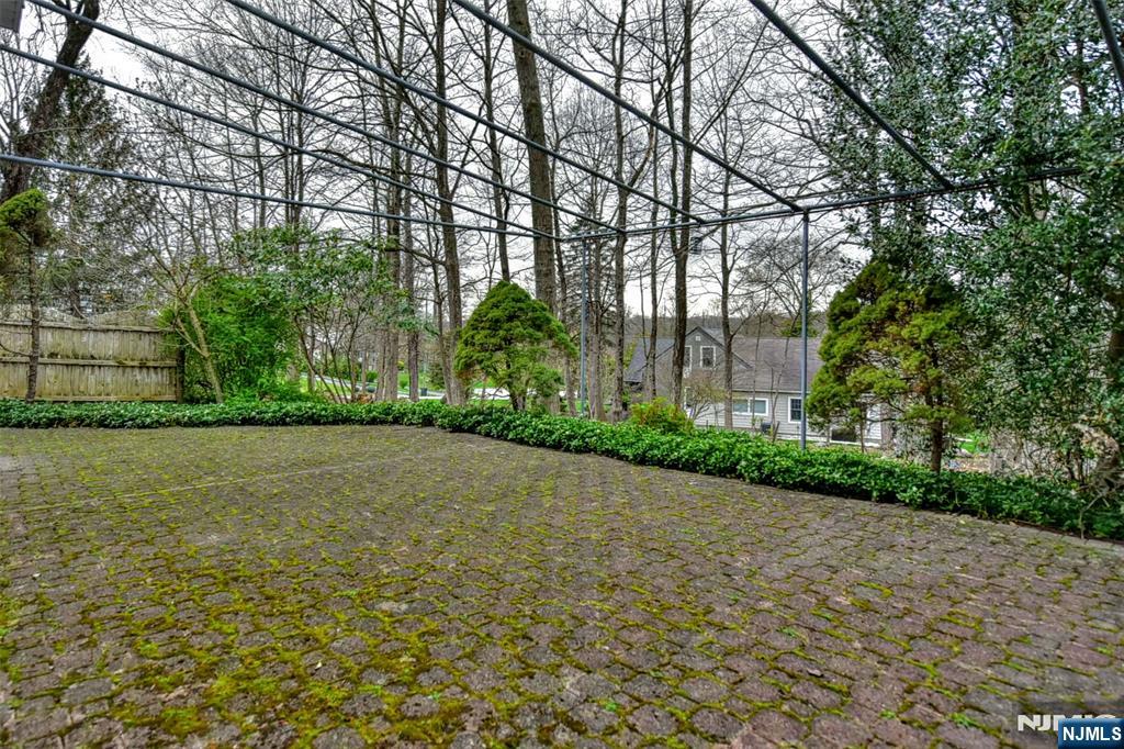 19 Aldbury Drive, Upper Saddle River, NJ, 07458