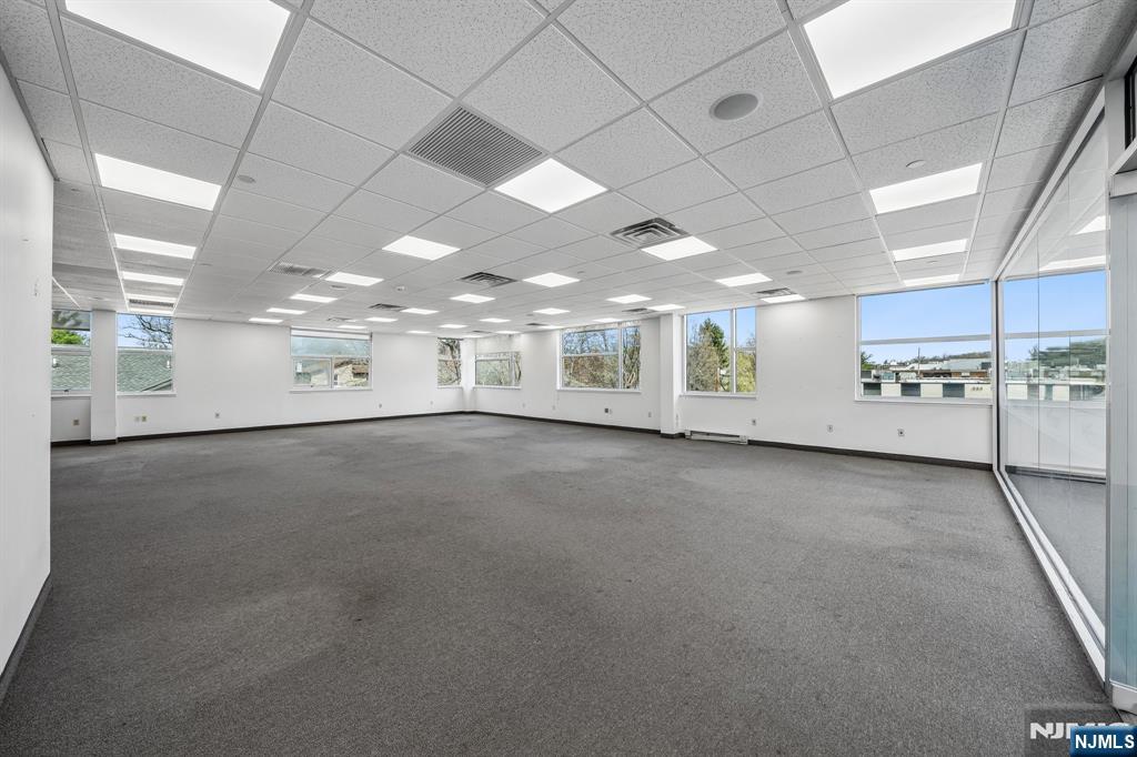 520 Sylvan Avenue 201 - Photo 4