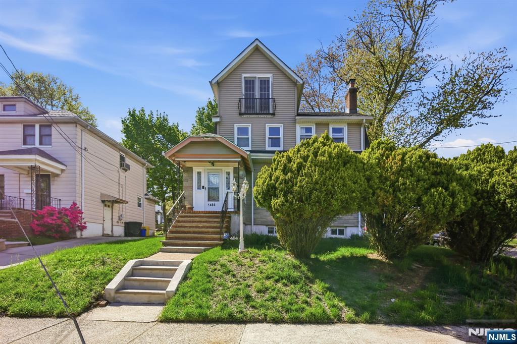 1494 Endicott Ter, Teaneck, NJ 07666