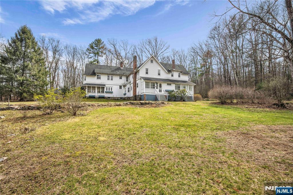 15 Deerhaven Lane
