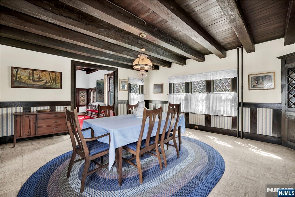 15 Deerhaven Lane