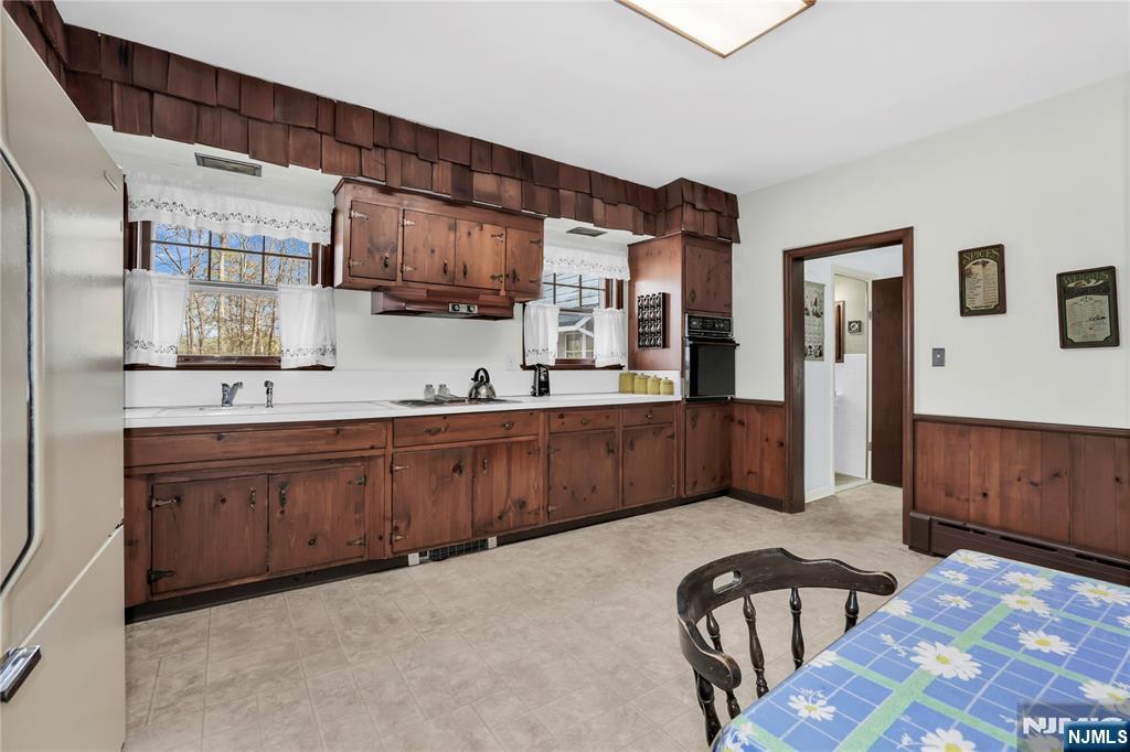 15 Deerhaven Lane