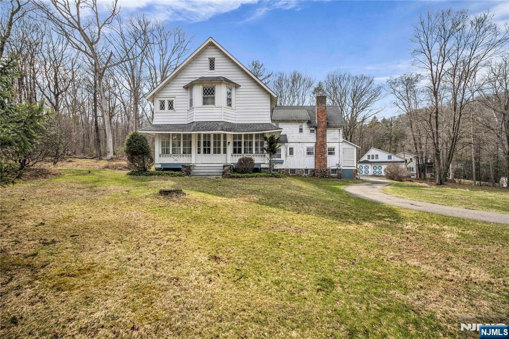 15 Deerhaven Lane