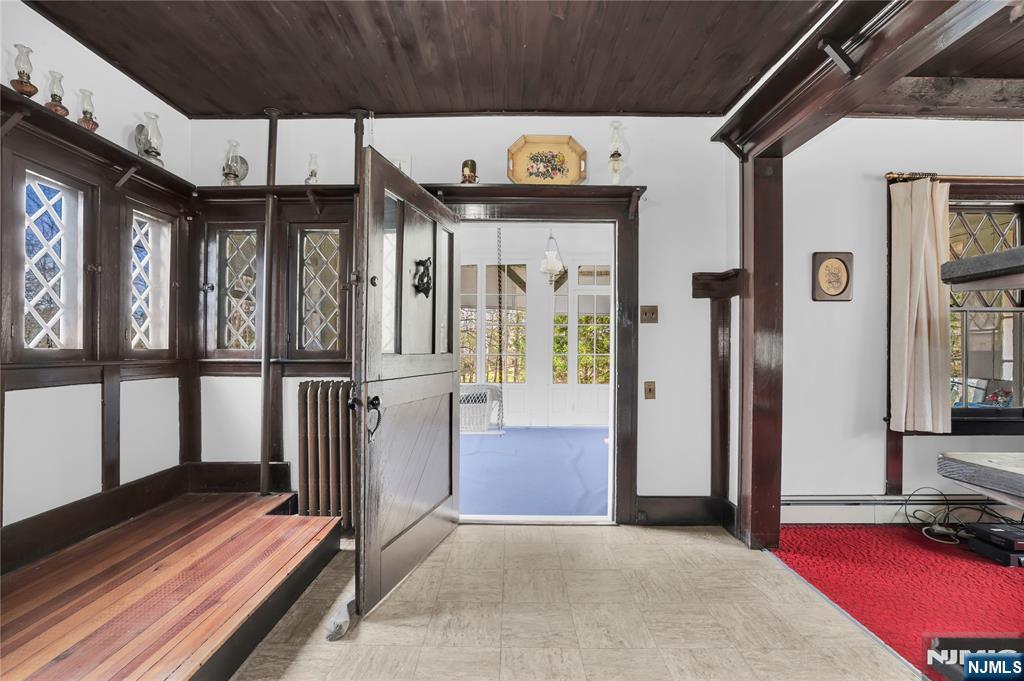 15 Deerhaven Lane