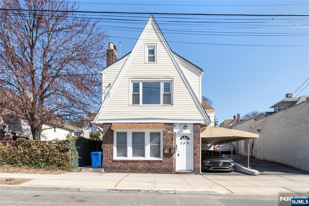 289 Leonia Avenue - Photo 1
