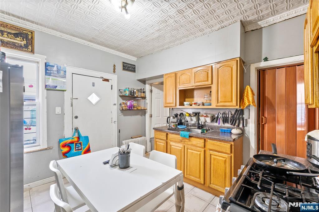 183 Walnut Street - Photo 1