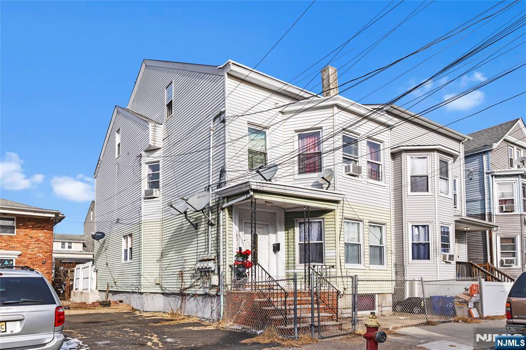 183 Walnut Street - Photo 5